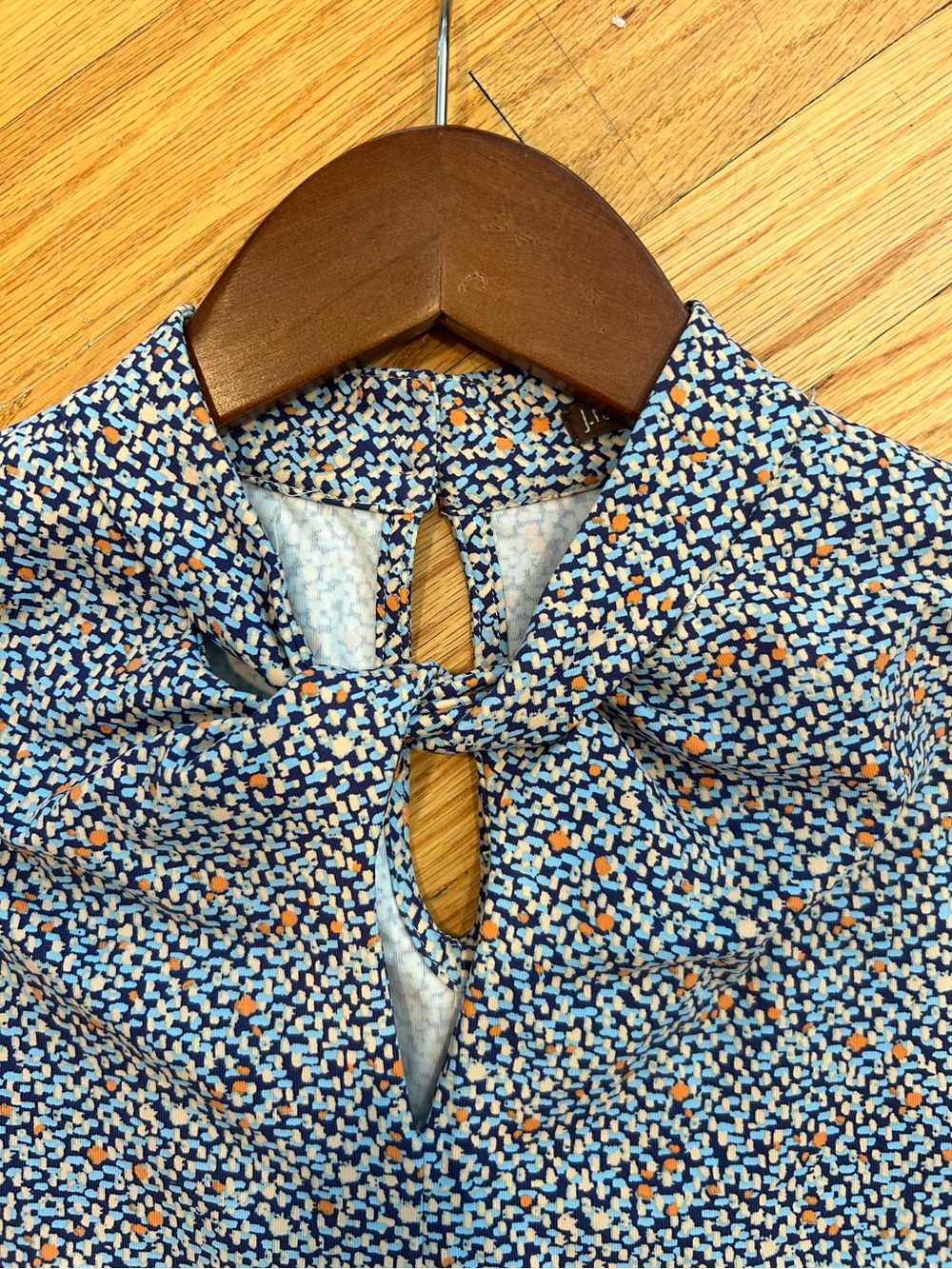 J. McLaughlin Blue Navy Orange Printed Top with 3/4 Length Sleeves - Picture 6 of 11